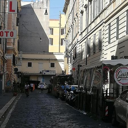 Signorina In Rome Hostel Exterior photo